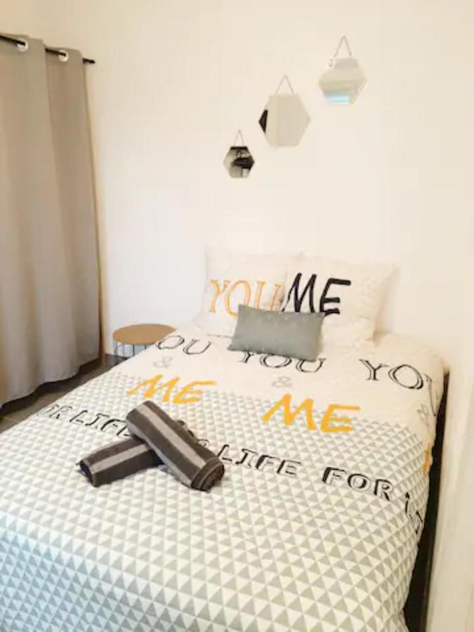 Le Petit Charmeur, Parking, Wifi, Gare Appartement Flers  Buitenkant foto